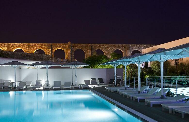 Hotel M�ar De Ar Aqueduto