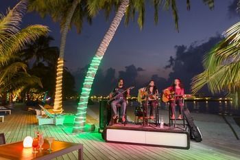 Hotel Meeru Island Resort & Spa