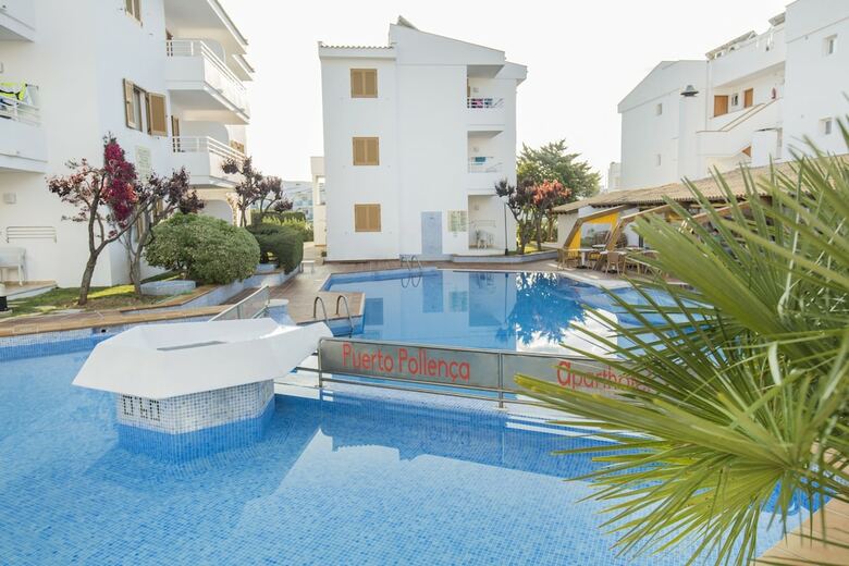 Aparthotel Flora