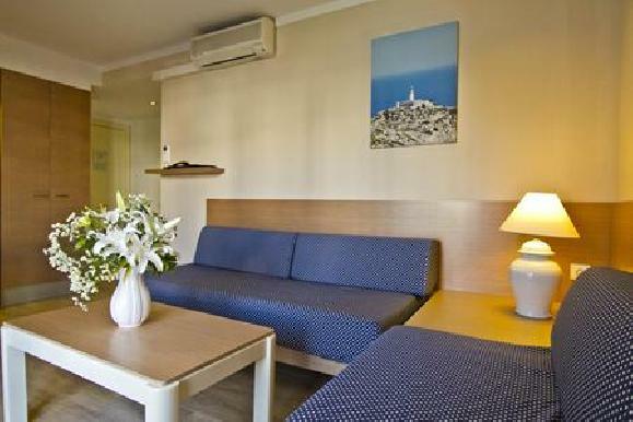 Aparthotel Flora