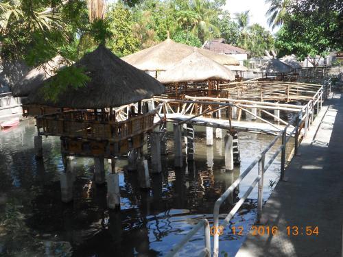 London Beach Resort And Hotel