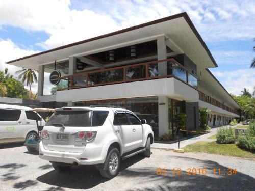 London Beach Resort And Hotel