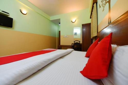 Hotel Oyo Rooms Birla Mandir Raja Park