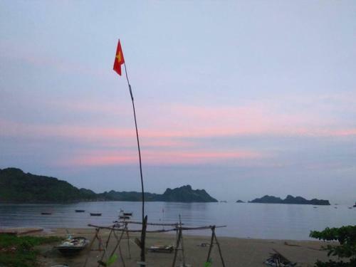 Woodstock Beach Camp