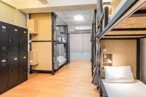 Posada Traveller Inn Tiehua Light Spot Hotel