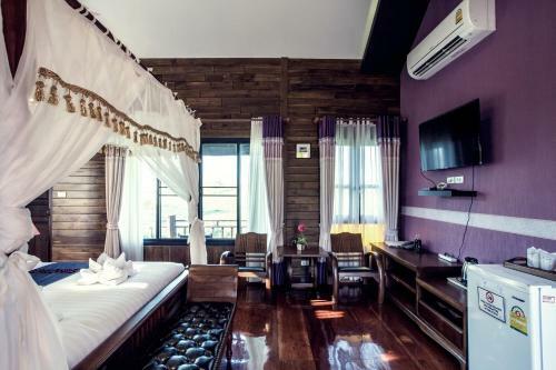 Hostal Bura Phat Resort