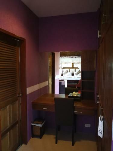 Hostal Bura Phat Resort
