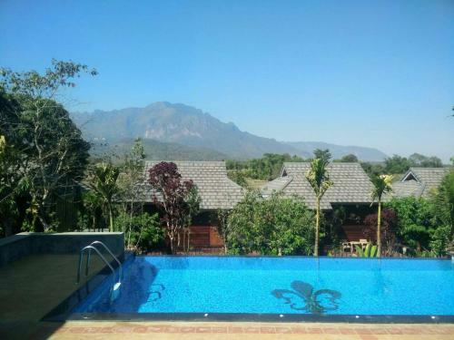 Hostal Bura Phat Resort