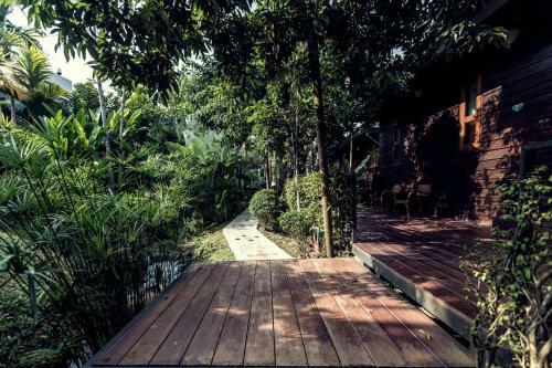 Hostal Bura Phat Resort