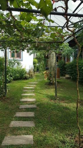 Hostal Bura Phat Resort