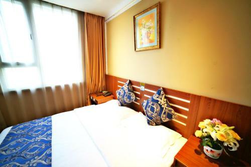 Airport Business Hotel Apartment