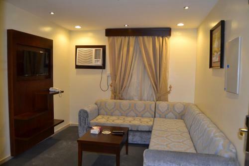 Apartamento Makarm Palm Hotel Suites