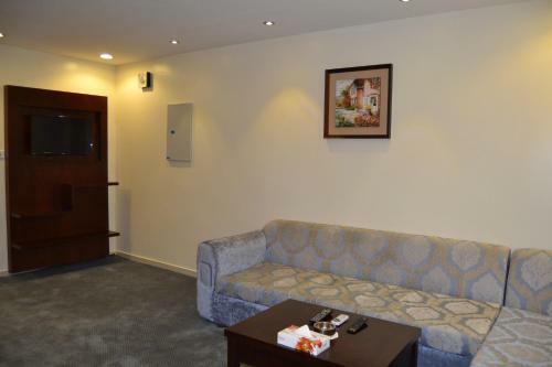 Apartamento Makarm Palm Hotel Suites