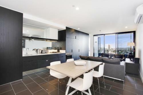 Corporate Keys - Elm Apartments
