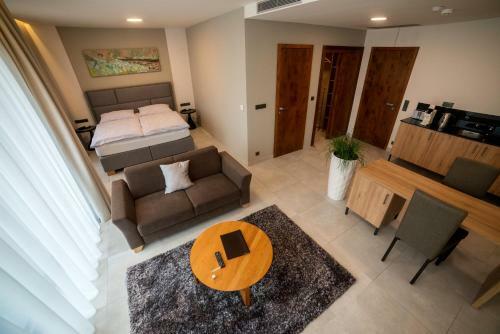 Mg Restaurace/luxury Apartments