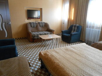 Dkd-bridge Hotel