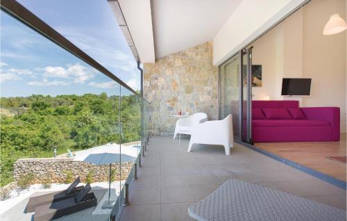 Three-bedroom Holiday Home Vrbnik With A Fireplace 08