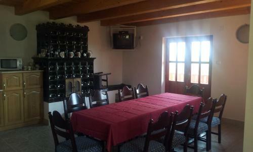 Hostal Szab� Pince Vend�gh�z