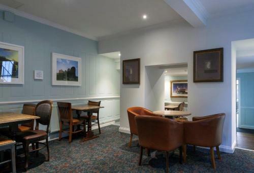 Hotel The Greyhound