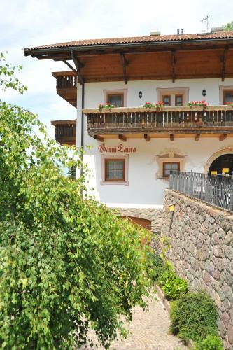 Hotel Albergo Garni' Laura