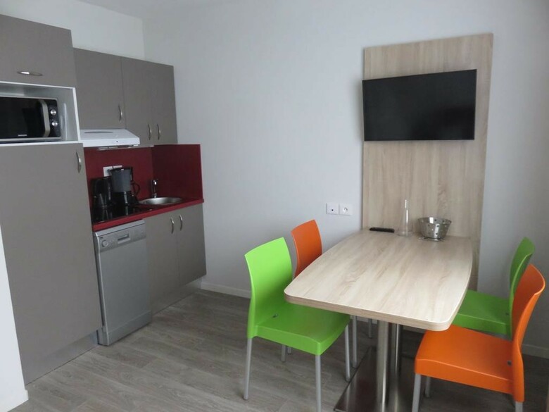 Aparthotel Appart-h�tel Mer & Golf City Bassins � Flot