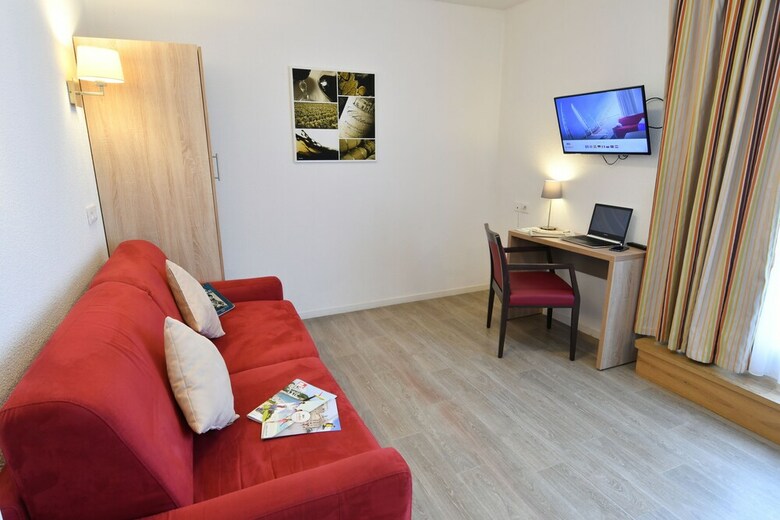 Aparthotel Appart-h�tel Mer & Golf City Bassins � Flot