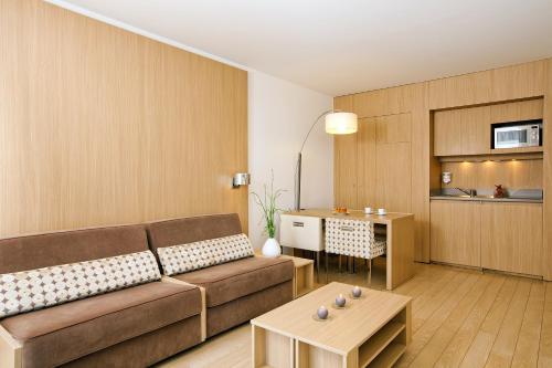 Aparthotel Residhome Carri�res La D�fense