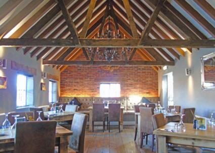 Hostal The Falcon At Hatton