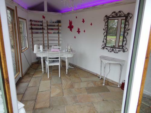 Hostal Barton Gate Farm B&B