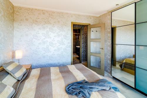 Rg - Elegant 2 Bedroom Apartment In Puerto B