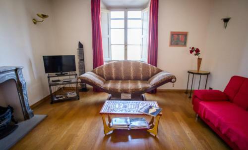 Pandora Halldis Apartment