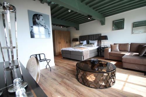 Boutique Hotel Steenhof Suites