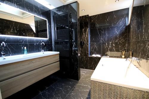 Boutique Hotel Steenhof Suites