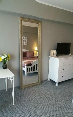 S Apartment - Redbed Self-catering Apartments