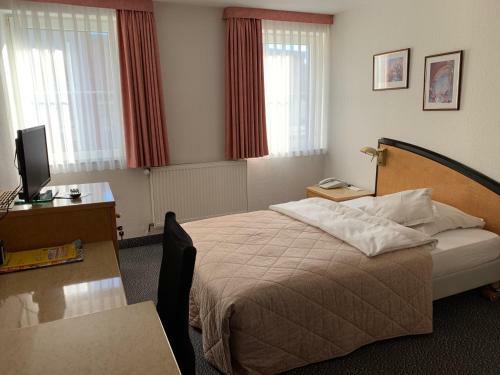 Hotel Und Restaurant Pinkenburg