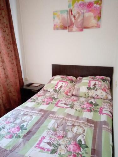 Hostal Rooms On Akademika Lavrentyeva 8