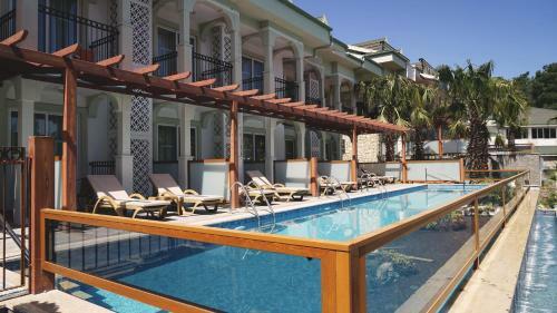 Green Forest Hotel - Adults Only