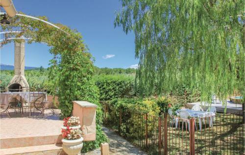 Holiday Home Mormoiron Kl-954