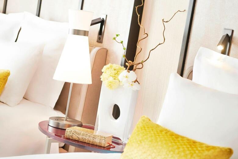 Renaissance Paris La Defense Hotel, A Marriott Luxury & Lifestyle Hotel