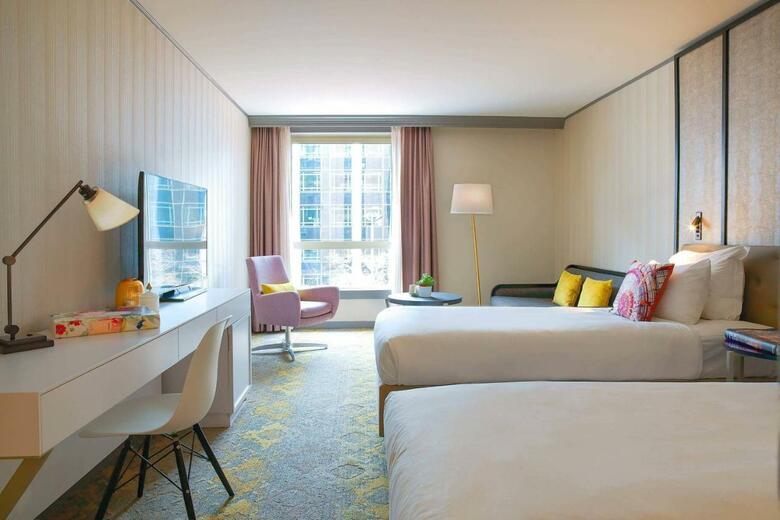 Renaissance Paris La Defense Hotel, A Marriott Luxury & Lifestyle Hotel