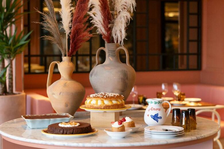 Renaissance Paris La Defense Hotel, A Marriott Luxury & Lifestyle Hotel