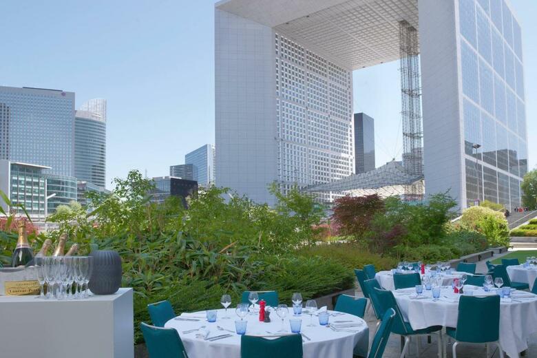 Renaissance Paris La Defense Hotel, A Marriott Luxury & Lifestyle Hotel