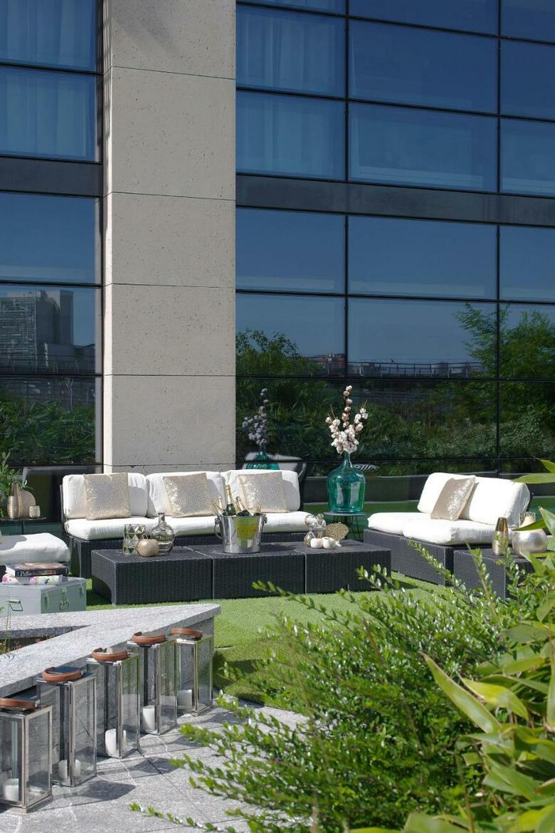 Renaissance Paris La Defense Hotel, A Marriott Luxury & Lifestyle Hotel