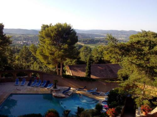 G�tes La Pousterle De Sabran