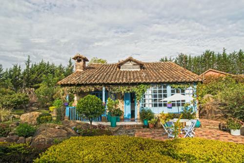 Agroturismo Residencias Art�sticas El Hayuelo