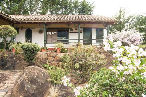 Agroturismo Residencias Art�sticas El Hayuelo