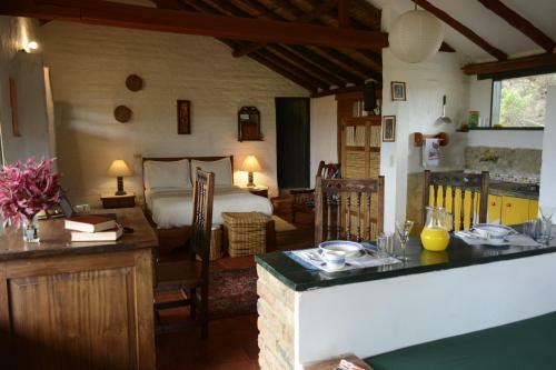 Agroturismo Residencias Art�sticas El Hayuelo
