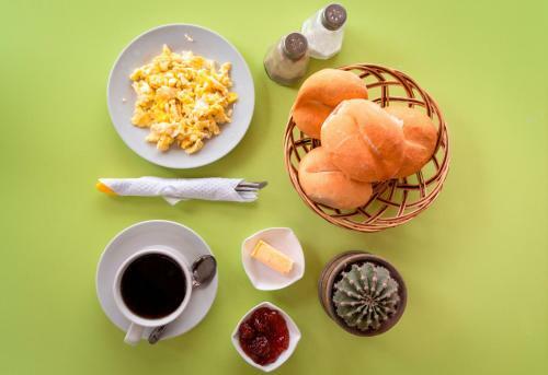 Bed & Breakfast Sol De Huacachina