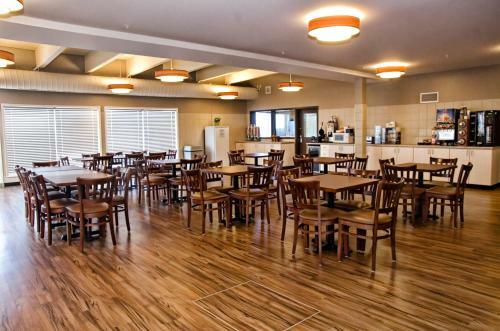 Posada Lakeview Inn & Suites Brandon
