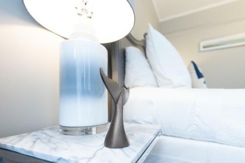 Bed & Breakfast Nantucket Whale Inn, Half Moon Bay